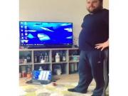 Gordinho dancando