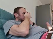 An afternoon cumshot with porn and poppers