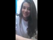 Espanola de 18 anos se desnuda en video para su novio