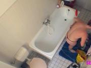 EX Feundin Corinna secretly filmed in the bathroom