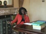 Avocate black nympho qui se fait payer en nature