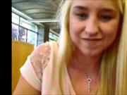 Exhibe Sympathique en Bibliotheque