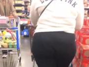 Black Donkey Thick Milf bussin out her joggers2