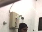 Sri Lankan girl fucks with her bf part1
