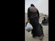 Amazing Abaya shking her big ass