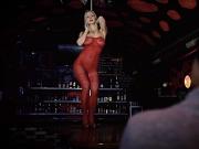 Stripper masturbates on stage during audition