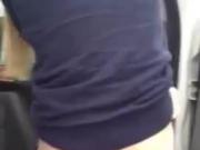 PAWG hangs out the car and does some nice steaming peeing