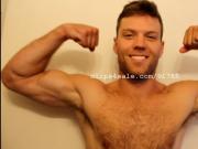 Muscle Men - Andrew Flexing