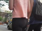 Candid jigglyy ass teen in leggings!!