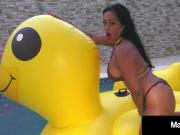 Cambodian Cougar Maxine X, Finger Bangs Her Cunt On Big Duck