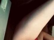 GF plays on webcam