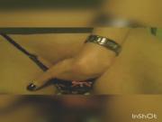 Milf Fingert sich