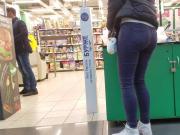 Ass at the mall in the early morning