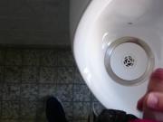 wank in uni-toilet