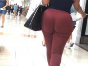 Jiggly Phat Ass Donk in Red Pants edited