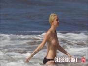 Miley Cyrus Flaunting Her Hot Nude Body Again