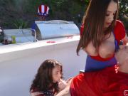 4th Of July and Jennifer Jacobs With Ariella Ferrara