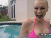 Foursome bikini fuck party in pool