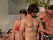Naked and blindfolded try to recognize themselves by touch, This amateur couple will be the best one