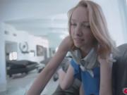 Katy gave her thighs on stepbro to fuck