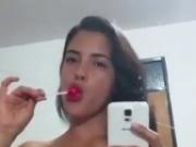 Amateur Venezolana selfie sucking lolipop