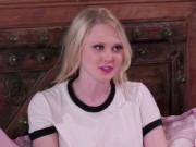 Stepsister Lily Rader loves licking Carters Cruise wet