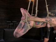 Alt slave in ropes pussy fucked