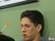 Ryan doesnt have too much trouble having it in his tigh