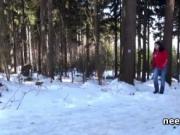 Teen brunette dares to take a piss in snow