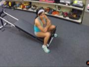 Personal trainer pawns pussy for money