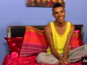 Gay movie of Robbie Anthony is the ideal twink: boyish,