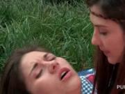 Teen lesbo siren pussy licked in threesome at picnic