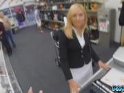 Blonde sexy MILF takes a facial in the storage room to