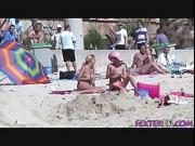 German lesbians spied on beach
