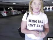 Beautiful Zelda fuck stranger for Money