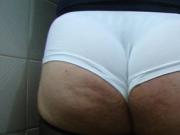 shortinho enfiado no rabo