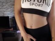 Liveshow sexy sporty girl on Kakaducams com