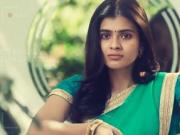 NAVEL - Actress Hebah Patel Hot Navel Suck and Hot Expression