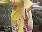 desi ass shaking