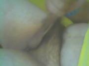 ado bi qui se branle devant ca cam