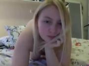 Busty chubby teen shows her entyre body to the webcam