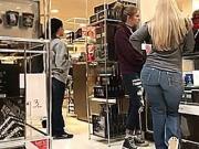 Thick Blonde Pawg Milf Weihnachtseinkaufe Busted bearbeitet