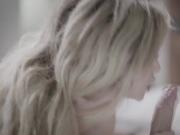 Guy is fucking his perfect 19yo stepsis