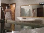 spying my booty bathing stepmother