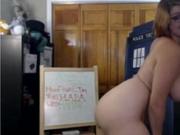 Thick gal drops panties