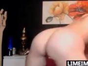 Cam Babe Plays With Her Ass