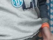 Jongen mastrubeert