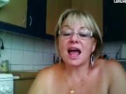 GILF GOES WILD ON WEBCAM