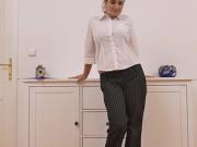 Euro milf Nicol lets us enjoy her curvy body