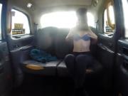 Lilyan Red doggystyle fuck in the backseat